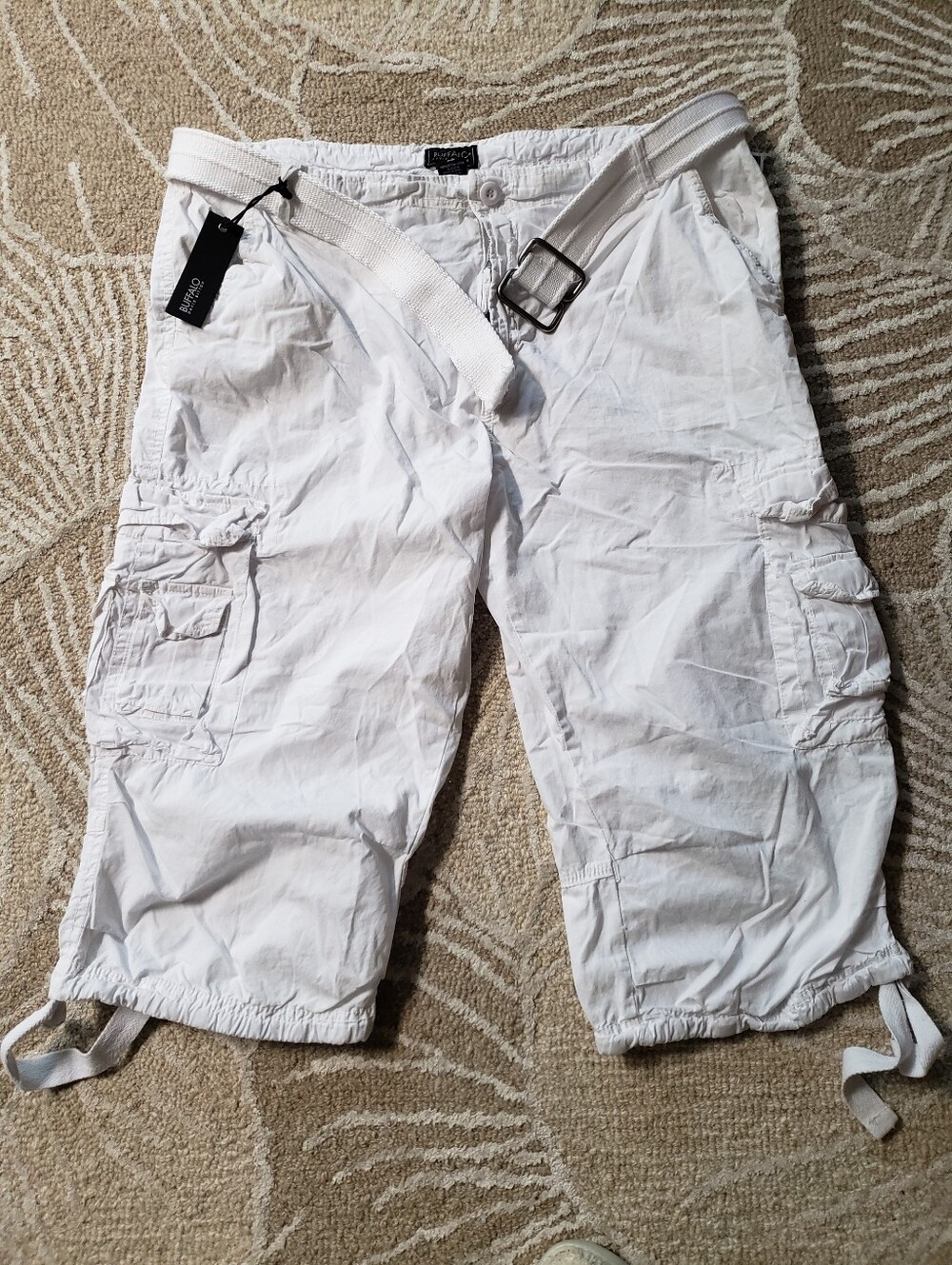 Buffalo David Bitton Men's White Cargo Shorts with Belt NWT Sz.38